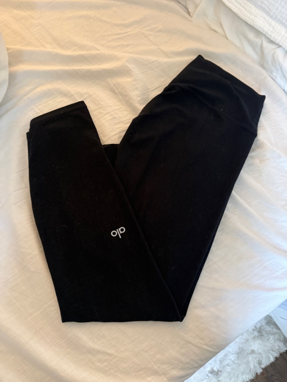 ALO Yoga Black Leggings with White Logo